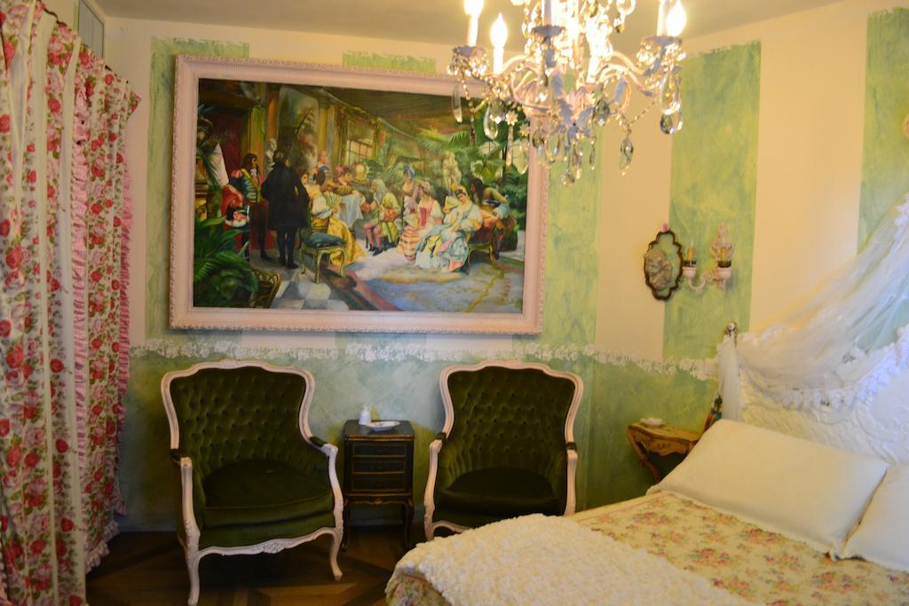 La Maison Delle Favole Desenzano del Garda Phòng bức ảnh